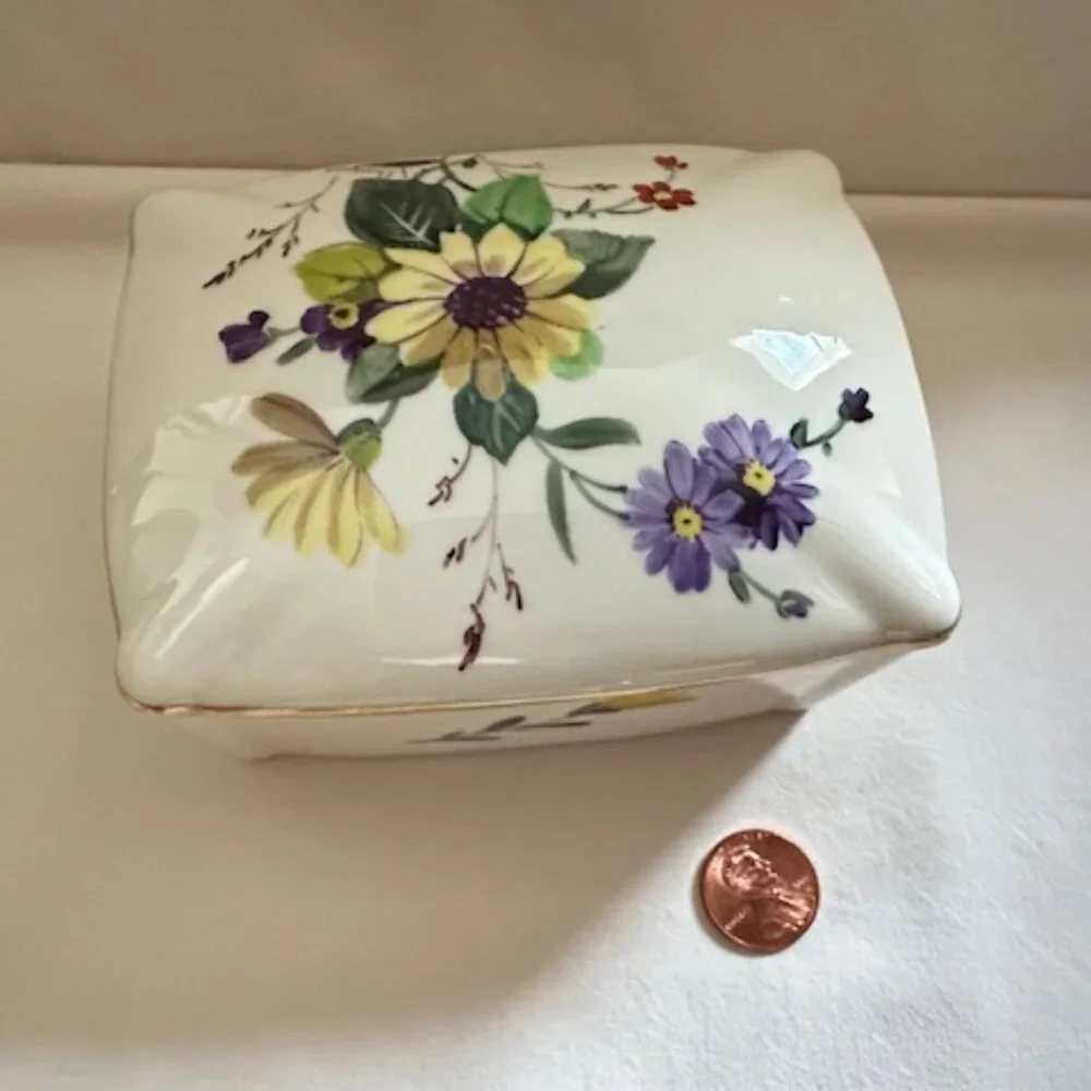 Vintage Porcelain Trinket Box